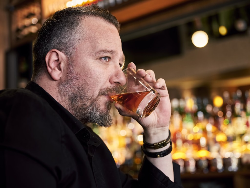 Man tasting Glenlivet 12