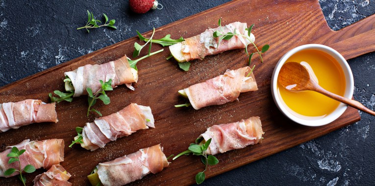 Prosciutto Apple Bites